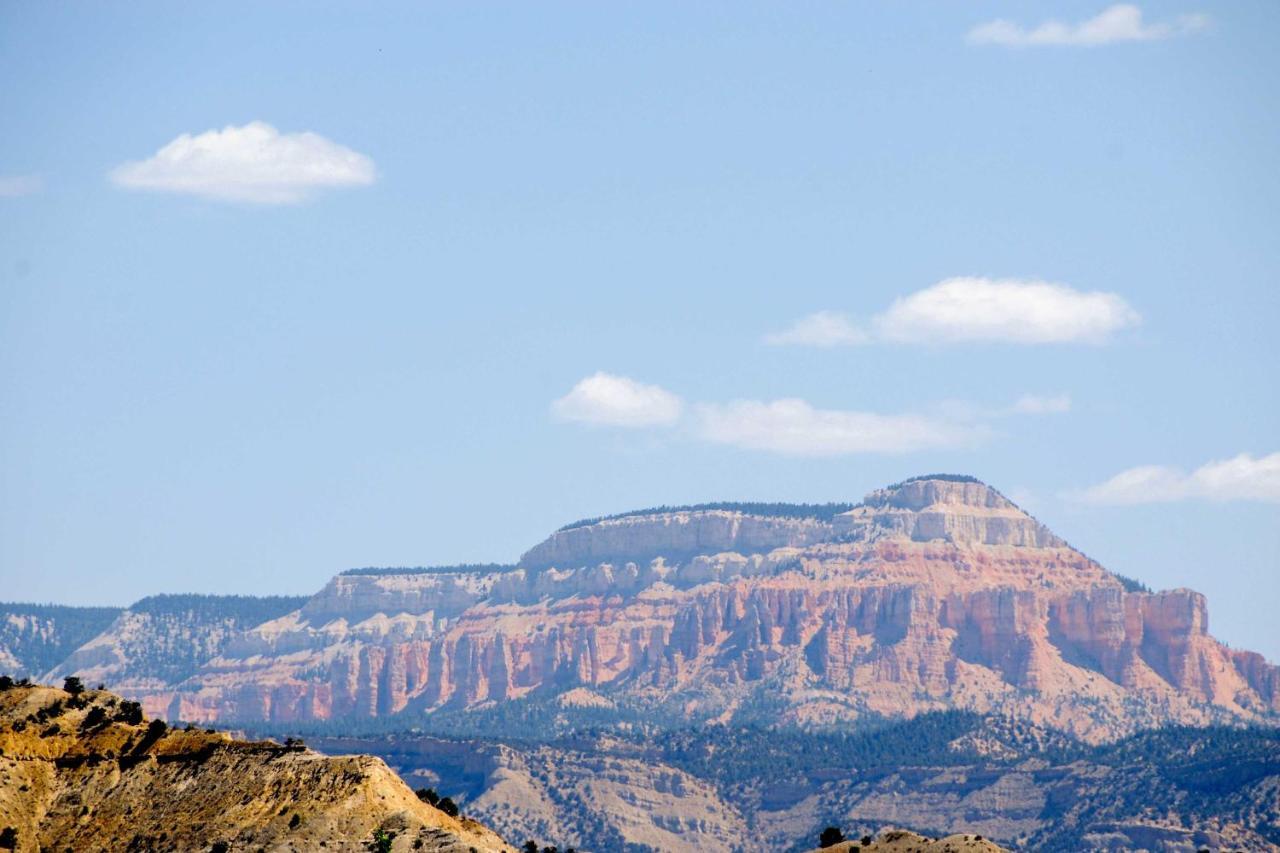 Cozy Henrieville Cabin 18 Mi To Bryce Canyon Np! Exterior foto